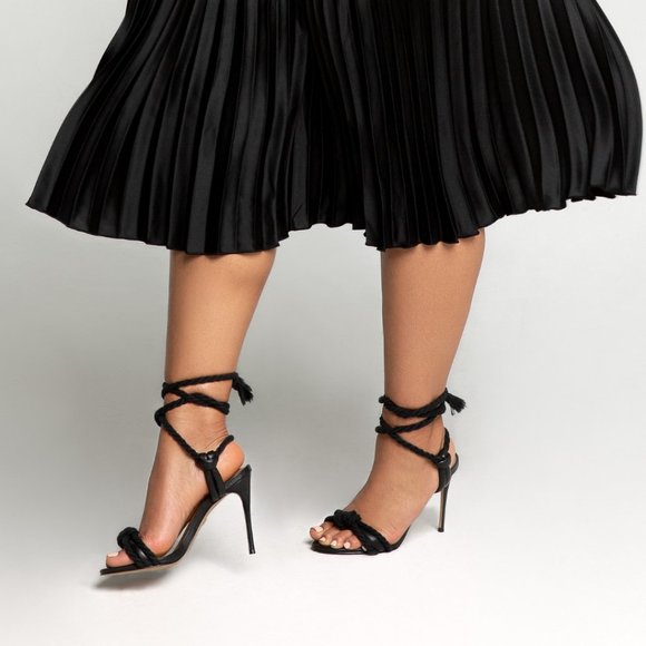 Carrano, Daisy Heels, Black - Picture 4 of 10